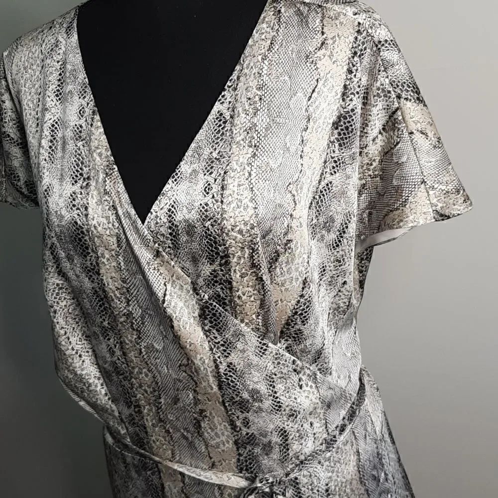 NWT The Limited Python Wrap Dress - Picture 2 of 16